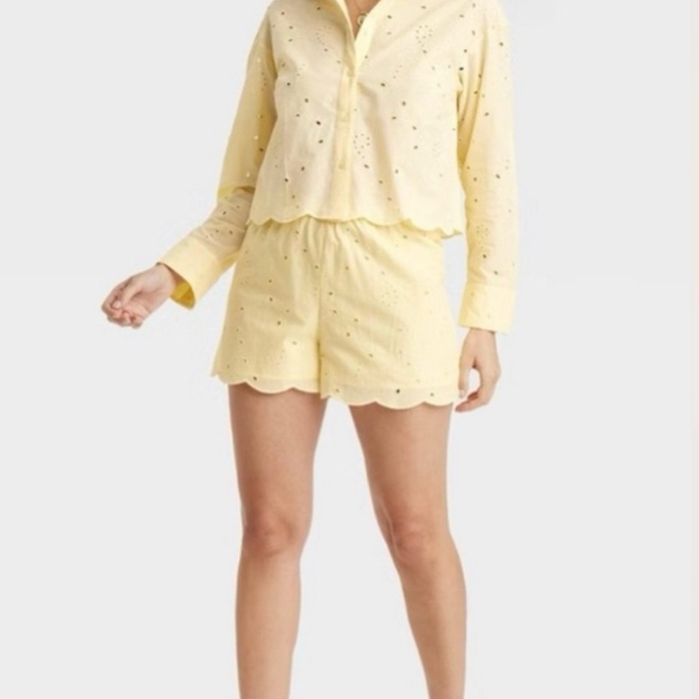 Yellow Eyelet Set
